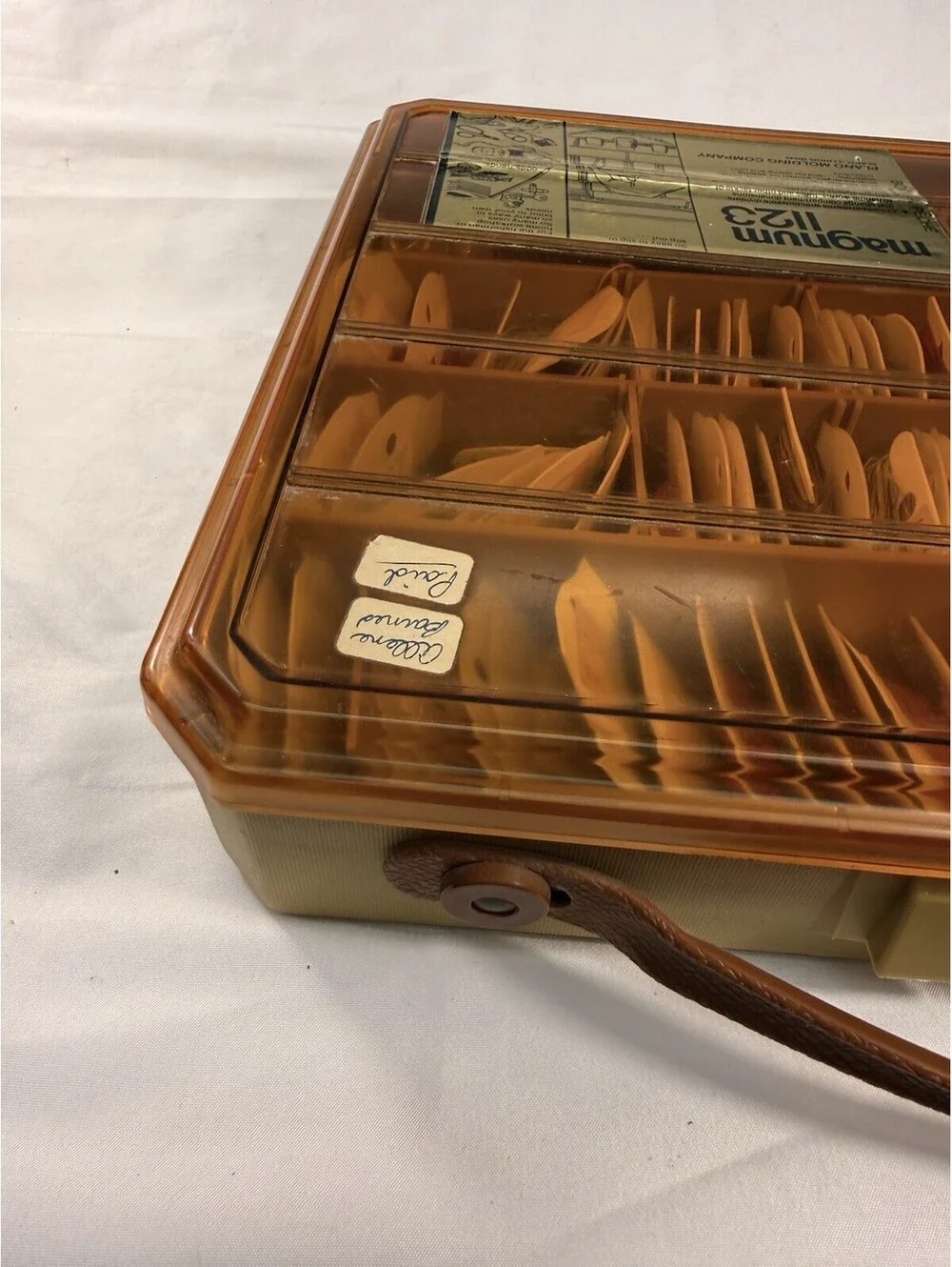 Magnum Plano Storage Box with Embroidery Cross Stitch Floss Craft Sewing